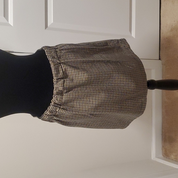 American Eagle Plaid Skirt - Picture 5 of 12